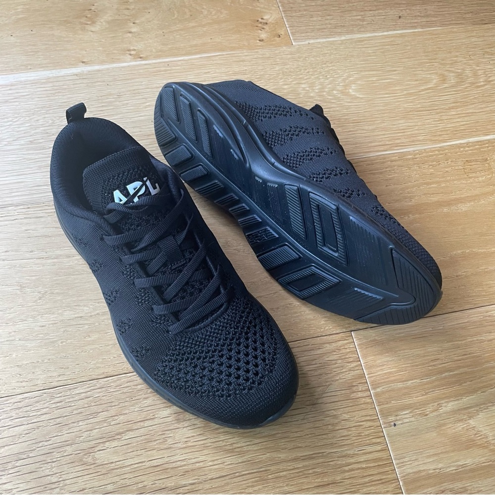 Apl Techloom Pro Black Womans Size 8.5 - image 1